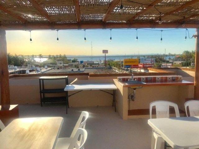 Hermoso Edificio Ubicado A Pocas Cuadras Del Malecon De La Paz Bcs Екстериор снимка